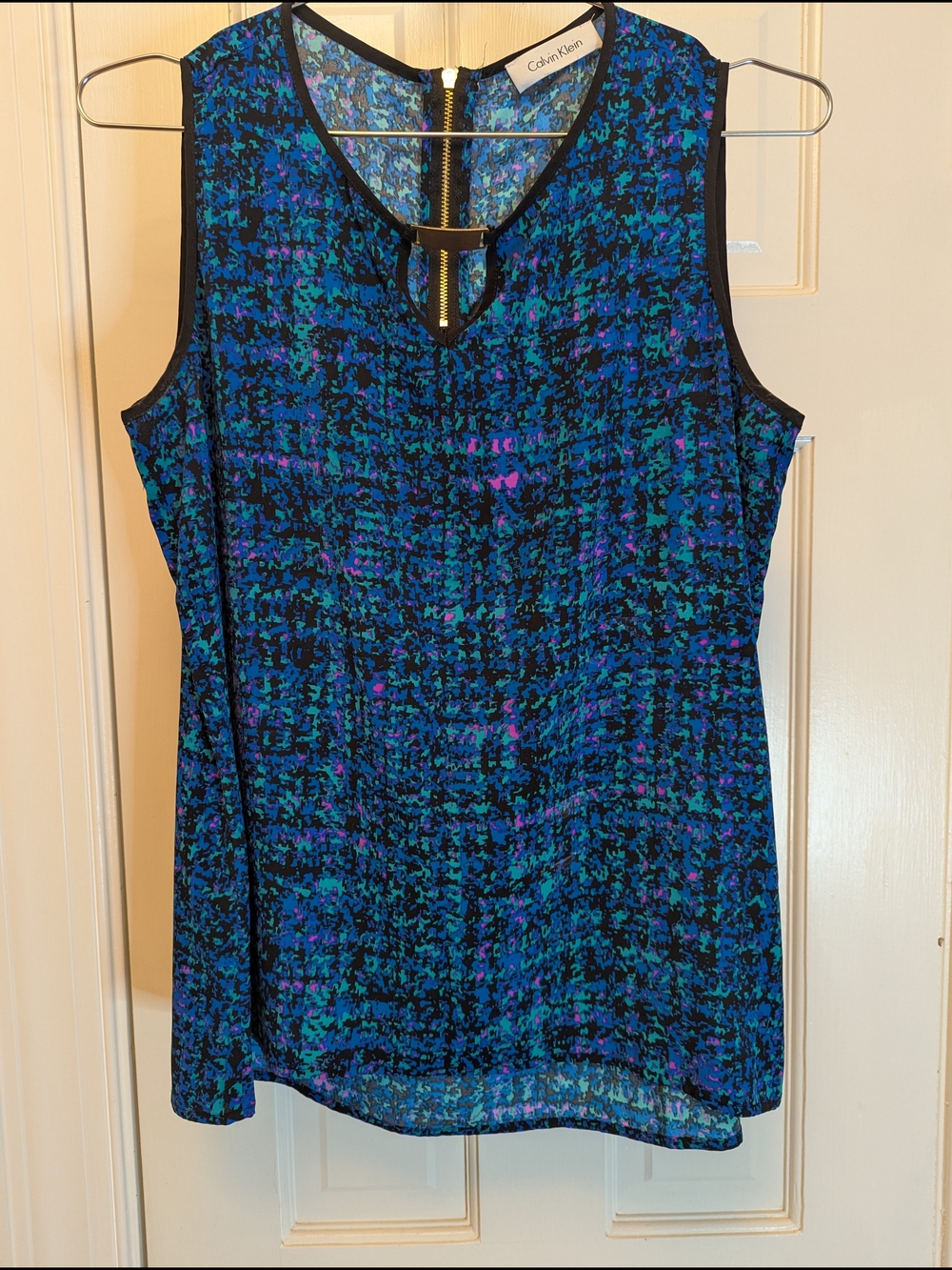 Calvin Klein Blue & Black Printed Sleeveless Shell Top